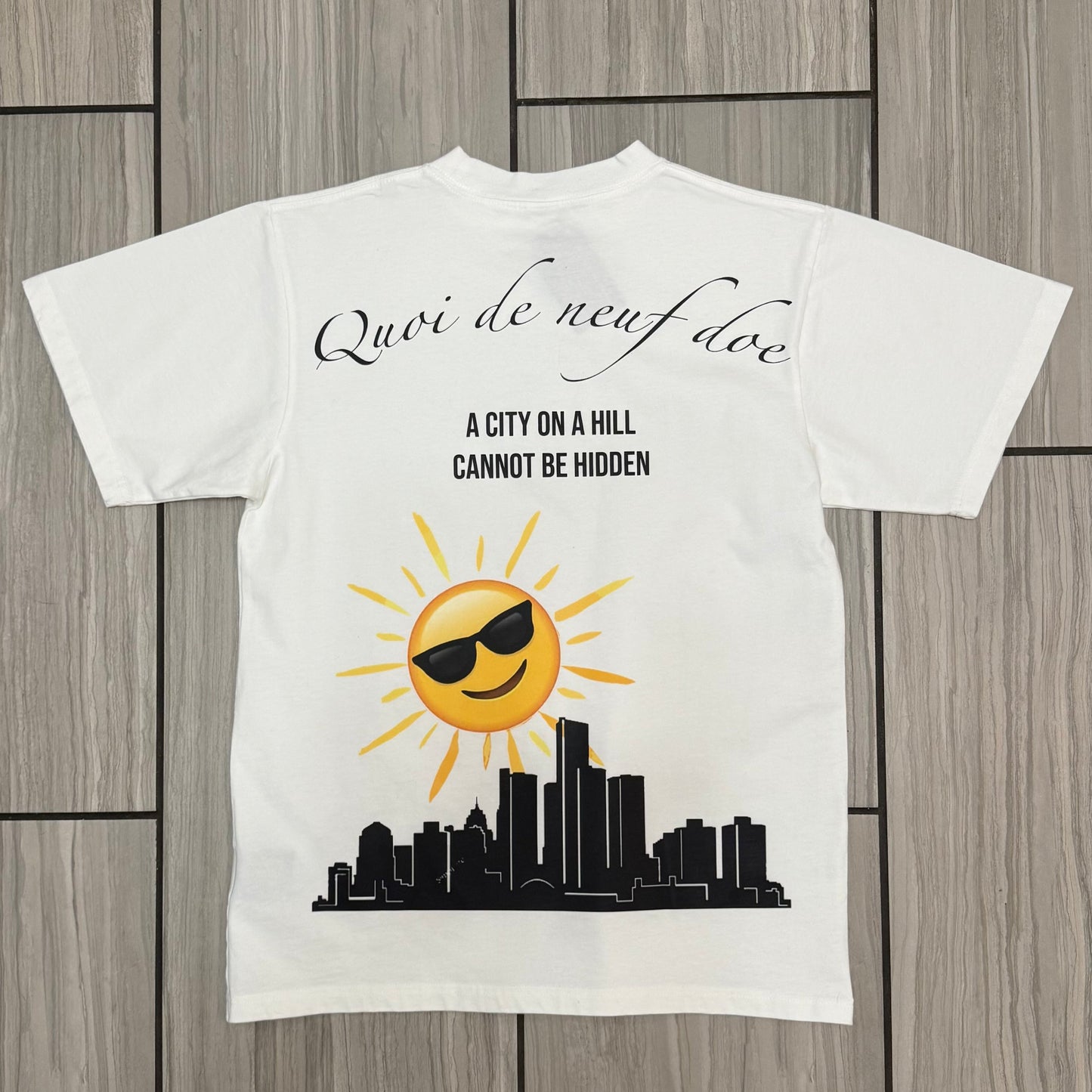 AM - Quai De Neuf Doe (heavyweight tee)